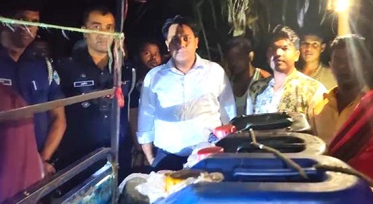 রায়পুরে ৩৫০ লিটার জ্বালানি তেল জব্দ